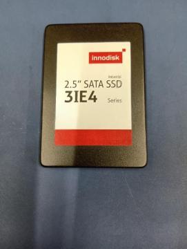 innodisk 2.5�C���` 16GB SSD 3IE4�@�Y�Ɨp�@�H�Ɨp�@SATA ���@�X�^�C���b�V�� �\���b�h�X�e�[�g�h���C�u