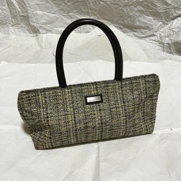 yJim Thompson / Wgv\z D / nhobO