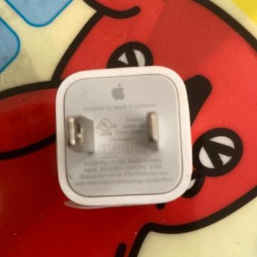 iPhone �[�d��@�A�_�v�^�[�@�V�i