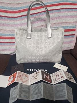 A󏭁J[Vo[CHANELj[gxCMMg[giVlԂȂfGY큚