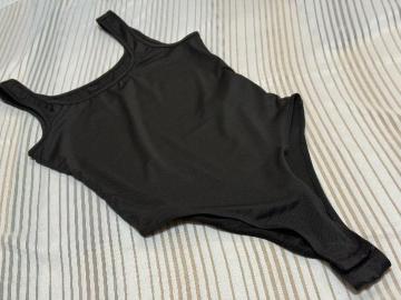 Ԃ̃ubNbXɍœKȃVvfUCnCOI^[hMTCY