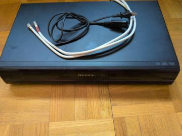 ���� HDD&DVD�r�f�I���R�[�_�[ REGZA RD-R200