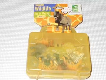 Aj}vlbg tBMA Wildlife in a BoxViJ