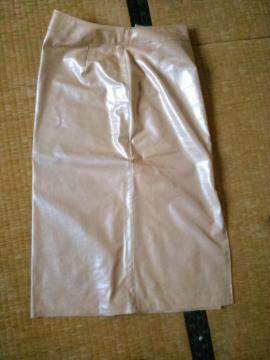 中古品 ロングタイトスカート ベージュ