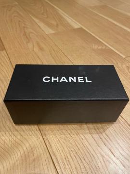 CHANEL �V���l���T���O���X�@���̂�
