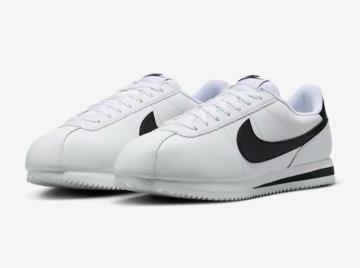 NIKE Rebc U[