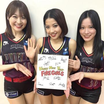 FIRE GIRLS �S�����o�[�T�C������F��