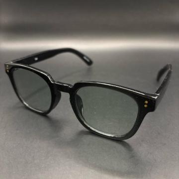 ���� GU �W�[���[ UV�J�b�g�X�N�G�A�E�F�����g���T���O���X