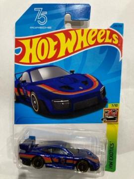 �z�b�g�E�B�[���E�|���V�F935 ��(�����o�i��)