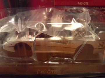 ̪װ8NEO F40 GTE ݸ聚
