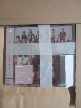 �N��46 Lonesome rabbit/What's"KAZOKU"? Type-DCD+Blu-ray