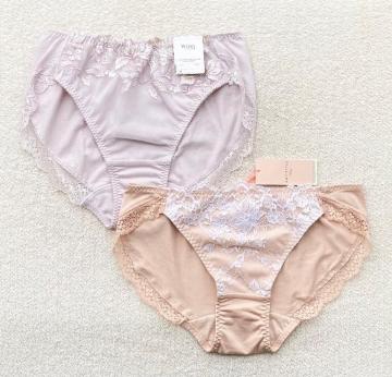 Wing Lesiage ȍ sNTriumph AMOSTYLE x[W V[c MTCY 2Zbg