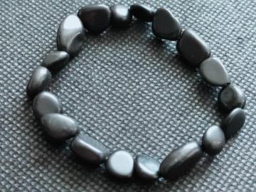 �V�����K�C�g�̃u���X�ł��B��_���ł��B�u�V�[���h�v�������^���u���^�ł��B