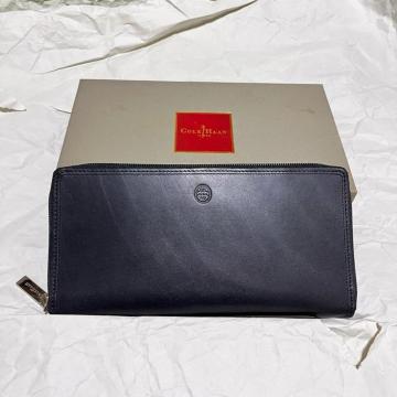 �y�ۊǖ��g�p�i�z�yCOLE HAAN�z TRAVEL ZIP WALLET