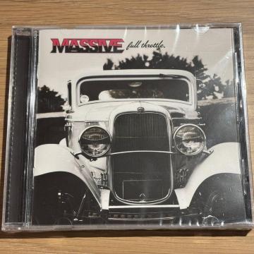 �yMASSIVE�zFull Throttle