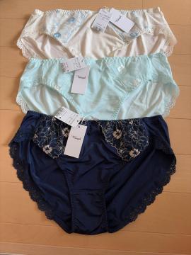 �g�����v �V�i�^�O�t���V���[�c3���Z�b�g LL�T�C�Y�i�A�C�{���[�E�~���g�E�l�C�r�[�j