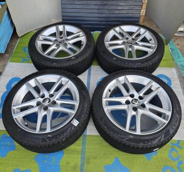 TOYOTA ���� 200�n �N���E�� �A�X���[�g���18�C���` 8J +45 5��PCD114.3�X�^�b�h���X�^�C���t��4�{