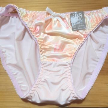 新品衣類 ツルツル花柄 М