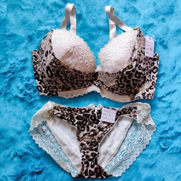 激エロッ。。F80×L。。ヒョウ柄切替ブラジャー&ショーツセット。。豹柄大きいサイズグラマー。。GALギャル見せブラ魅せブラ