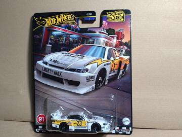 �yHW���б��ް��ް�ށzLB ���߰ �ٴ�� Ư�� ���ޱ (S15)