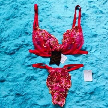 GbBBB[XuW[&TobNBBWF[ZbgBBB