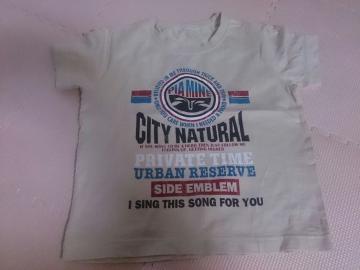 120 ベージュのTシャツ 美品