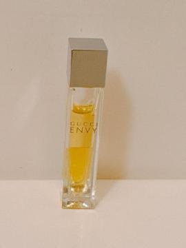 GUCCI �O�b�` ENVY �G�����B EDT �p�Ճ��A���� 3ml