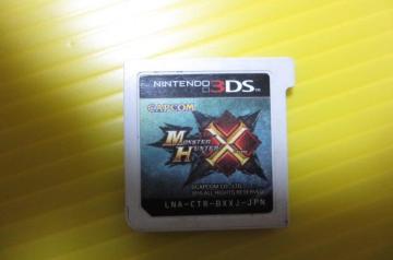 3DS X^[n^[NX MONSTR HUNTER X@\tĝ