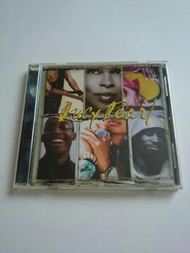 wLUCY PEARLx [V[Ep[A