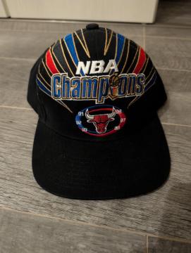 BULLS/�u���Y/NBA/�o�X�P/�X�i�b�v�o�b�N�L���b�v/Mitchell&Ness/�~�b�`�F���A���h�l�X/JORDAN/�X�q