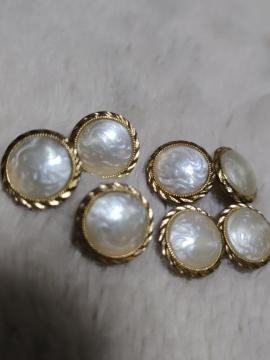 �������ȃ~�j�{�^�����V�Z�b�g�����Õi�ł�