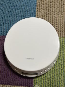 ���Ń|�[�^�u��CD�v���[���[