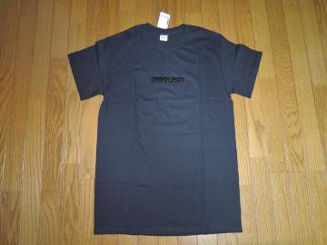 Vi UNDEFEATED AfBtB[ebh TVc S  S LOGO TEE Jbg\[ TVc