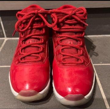 Nike/Jordan11/�i�C�L/�W���[�_��/�X�j�[�J�[/AJ11/NBA/�o�X�P/BULLS/�u���Y/�o�b�V��/26cmUS8