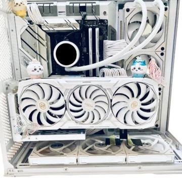 �yLianli ���zRyzen9 9950X3D DDR5 32GB SSD2TB ����