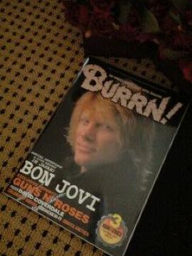 BURRN2003N3BON JOVIyݼޮށz\