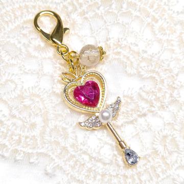 ����Ҳ�ށ��L�[�z���_�[���n�[�g�X�e�b�L���s���N���󂠂�