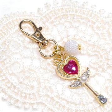 ����Ҳ�ށ��L�[�z���_�[���n�[�g�X�e�b�L���s���N���󂠂�