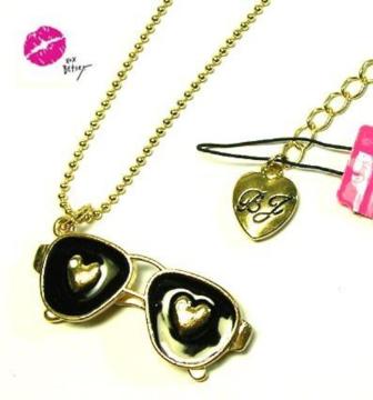 ViSXPnn[gTOXlbNXBETSEY JOHNSON