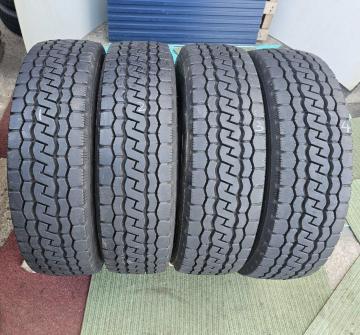 �o���a�I215/70R17.5 118/116 L LT 17�C���`�u���a�X�g�� DURAVIS M804 �^�C���̂�4�{�Z�c�g
