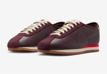 NIKE Rebc U[