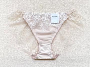 Wacoal AMPHI �V���[�c L�T�C�Y �o�b�N�����[�X �x�[�W��