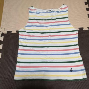 Mサイズのタンクトップ