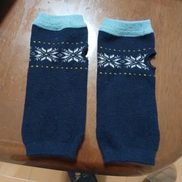 雪の結晶模様 ニットレッグウォーマー
