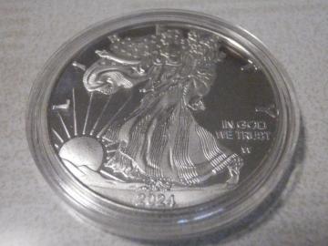 2024�N �A�����J 1�h�����