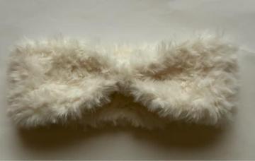 ハンドメイド ヘアバンド ふわふわモコモコ オフホワイト
