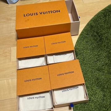 LOUIS VUITTON  5܂Ƃߔ
