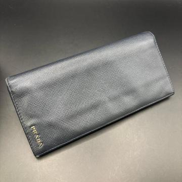  PRADA v_ z lCr[