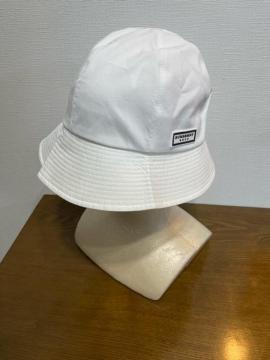 �o�[�o���[�S���t�@BURBERRY GOLF �n�b�g�X�q �|���G�X�e�� 57.5 �z���C�g �� �X�q�@���g�p