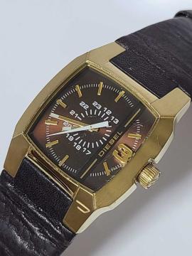 fB[[̘rvY@NH[c@mFς!B